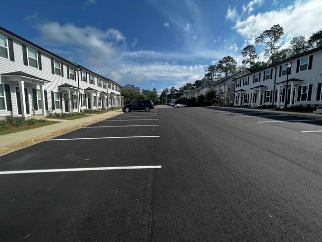 Building Photo - 2200 Del Carmel Way