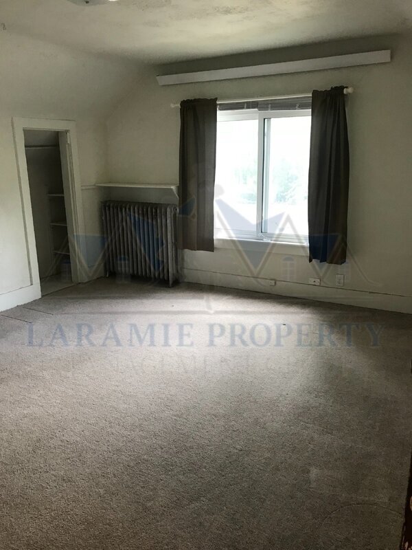 Building Photo - 514 S 10th St