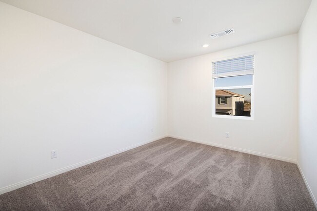 Building Photo - Brand New Home in the SW - 4 Bedrooms (One Down) + Loft