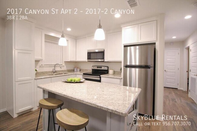 Building Photo - 2017 Canyon St
