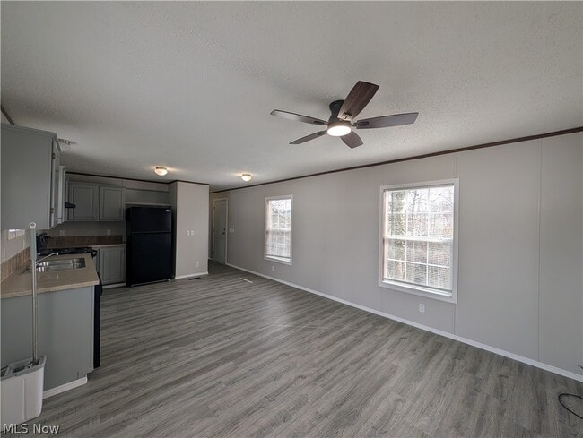 Building Photo - 235 Cedar Brook Dr