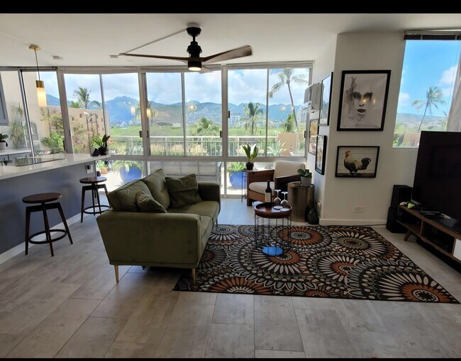 Building Photo - 2415 Ala Wai Blvd