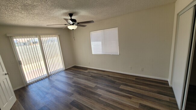 Building Photo - 16918 Sorrento Ln