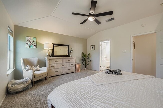 Building Photo - 2003 Erika Cove