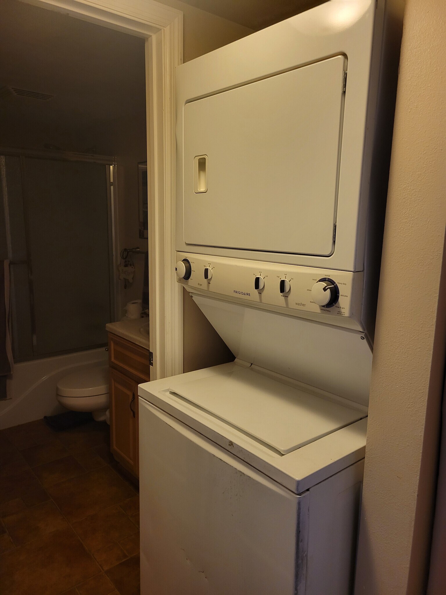 Building Photo - 26801 Columbia Way