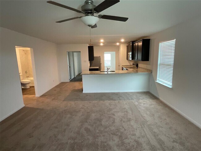 Building Photo - 17800 Speculator Ln