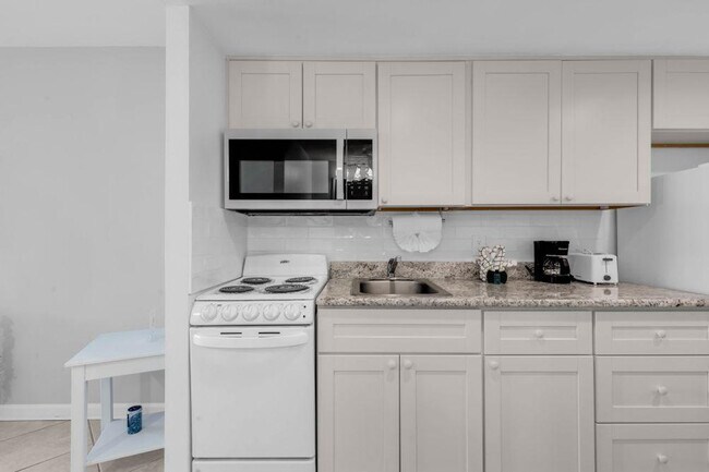 Building Photo - 2001 S Ocean Blvd