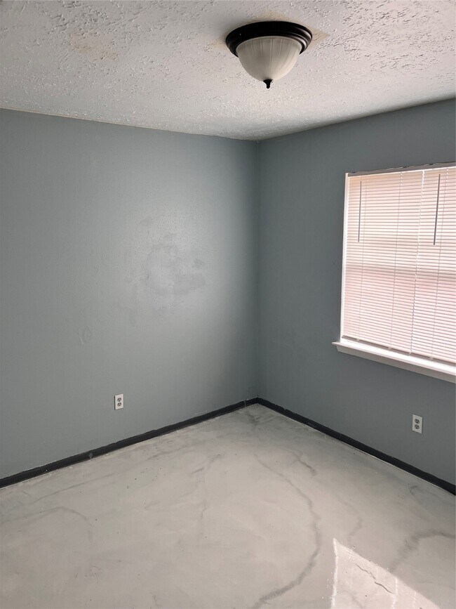 Building Photo - 16631 Gold Ridge Ln