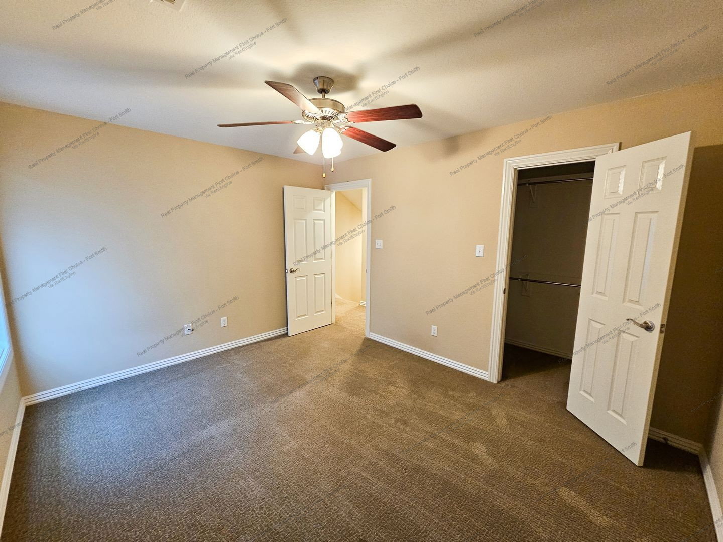 Building Photo - 9907 Landry Dr