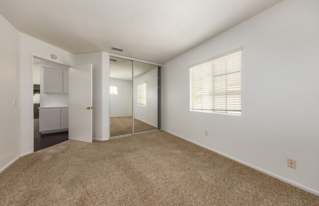 Building Photo - Beautiful Updated Home in Reche Canyon