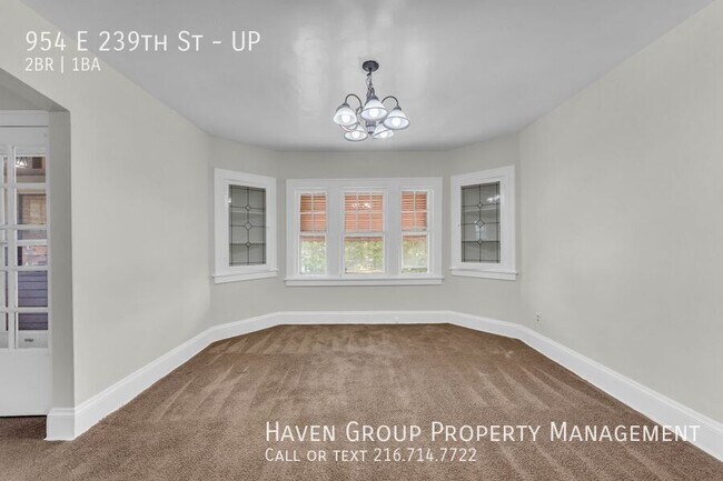Building Photo - 954 E 239th St