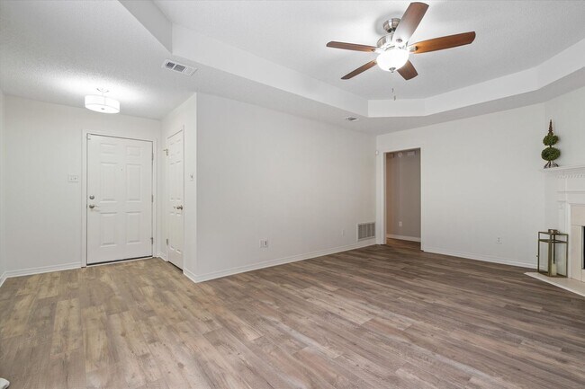 Building Photo - 1051 McNeil Ave