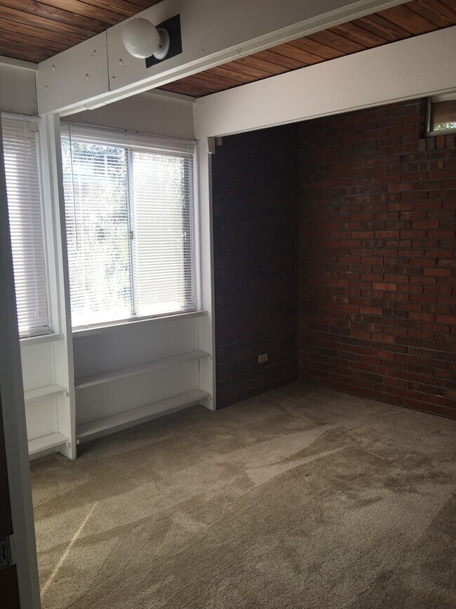 Building Photo - 3/2.5 Close to TMH and Governor Square