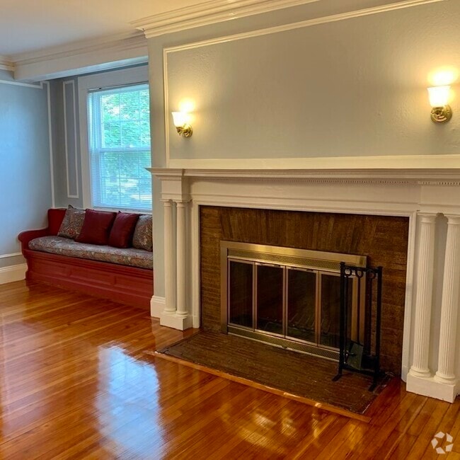 Building Photo - 15 Braemore Rd