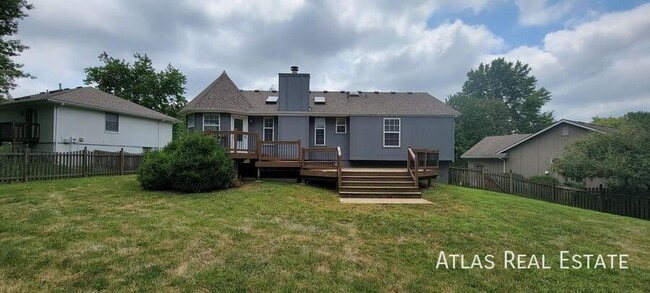 Building Photo - 205 NW Almond