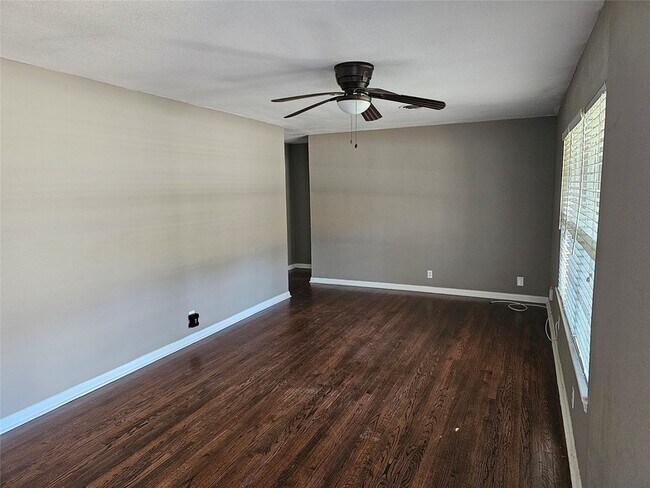 Building Photo - 3208 Brown Trail