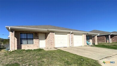 Building Photo - 2910 Ashley Dr