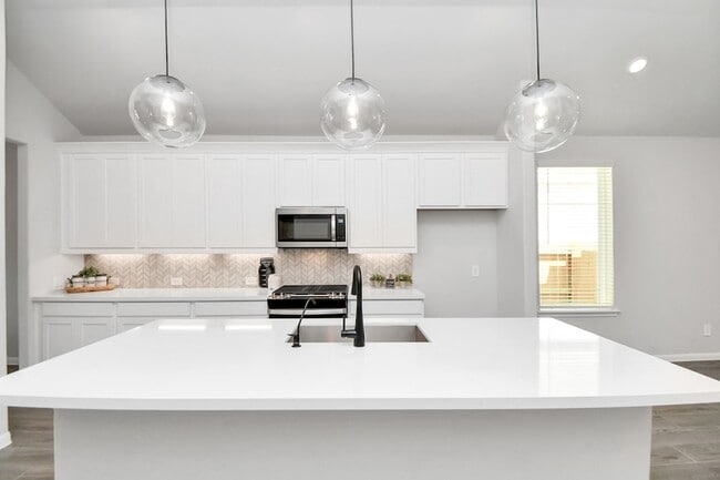 Building Photo - 19807 Palomino Pr Trl