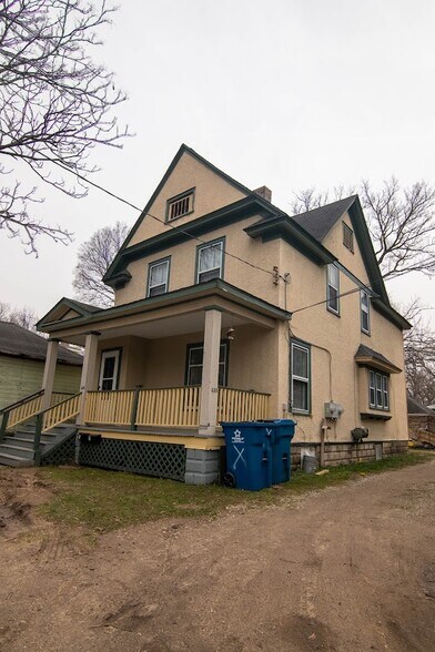 Building Photo - 435 S Westnedge Ct