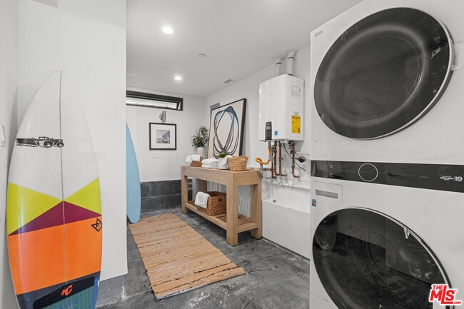 Building Photo - 11706 Charnock Rd