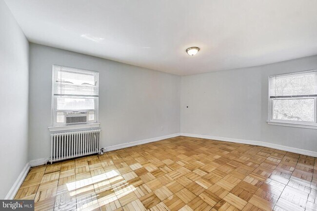 Building Photo - 1726 N Quinn St