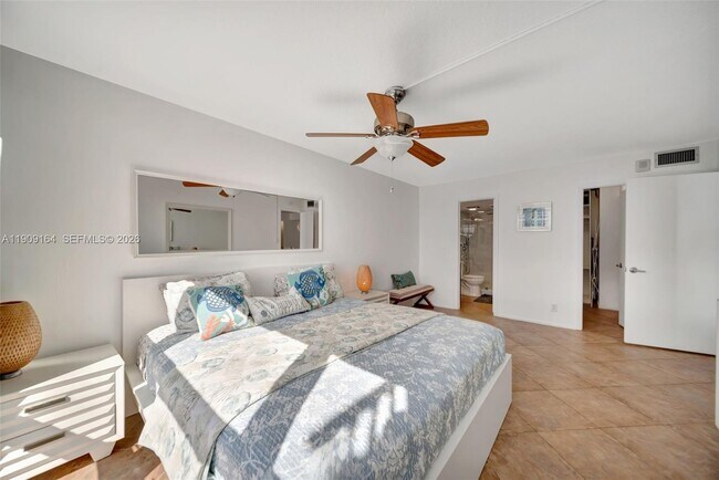 Building Photo - 531 N Ocean Blvd