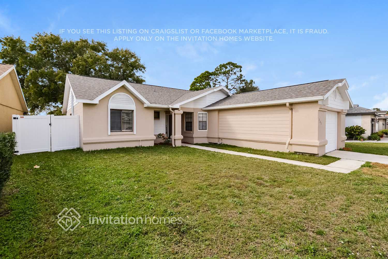 Building Photo - 203 N Lake Ct