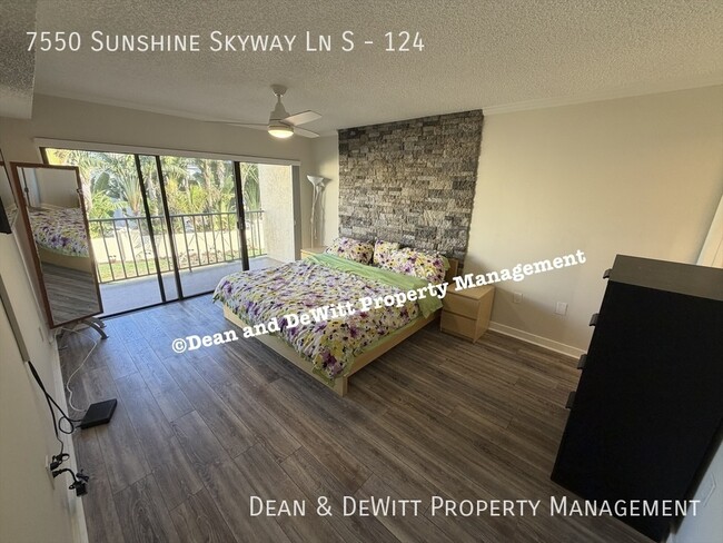 Building Photo - 7550 Sunshine Skyway Ln S