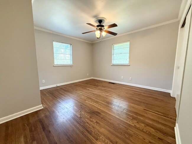 Building Photo - 6604 Granada Dr