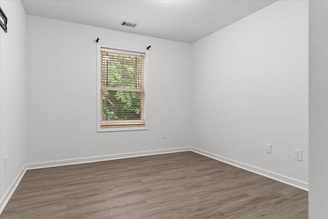 Building Photo - 3308 Erin Cir