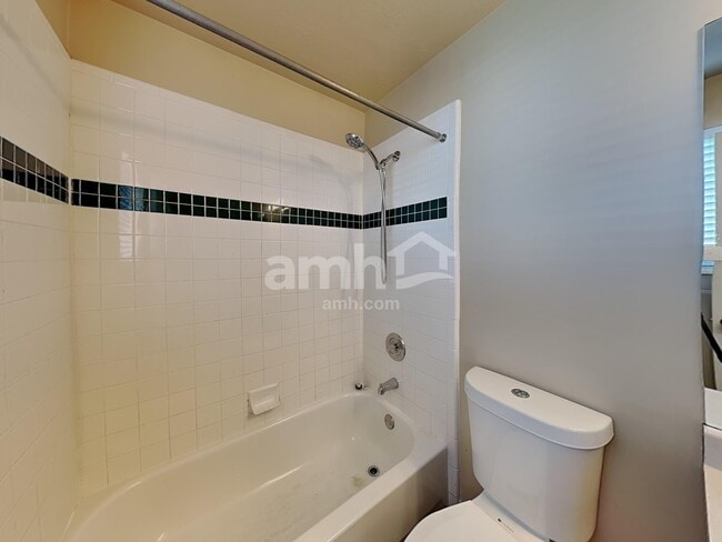 Building Photo - 1920 Sergeant Dr