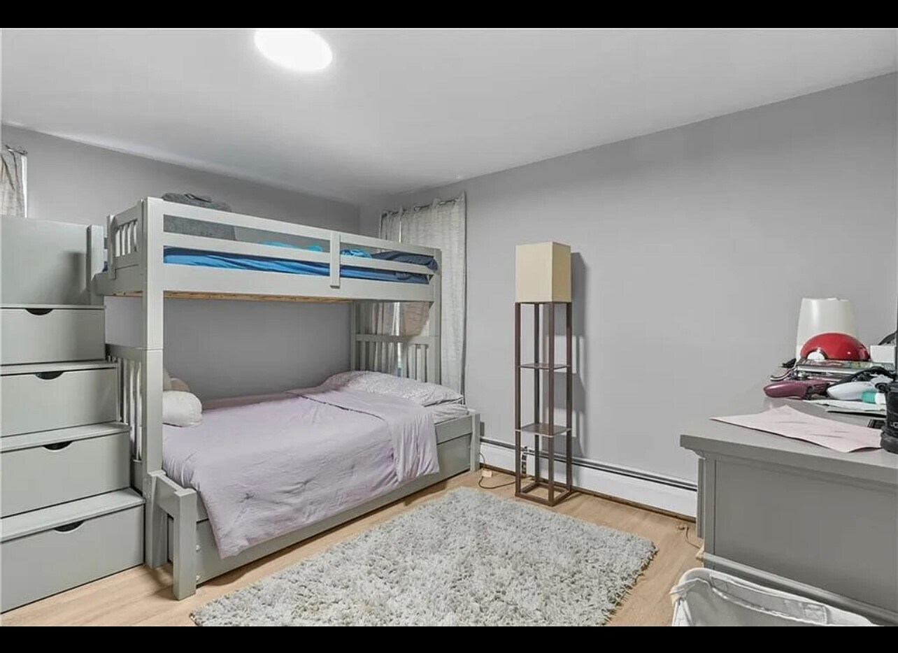 Bedroom2 - 41 Dawson St