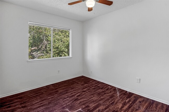 Building Photo - 13718 Vira Ln