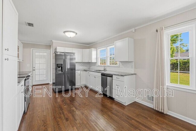 Building Photo - 311 Gardners Mill Ct