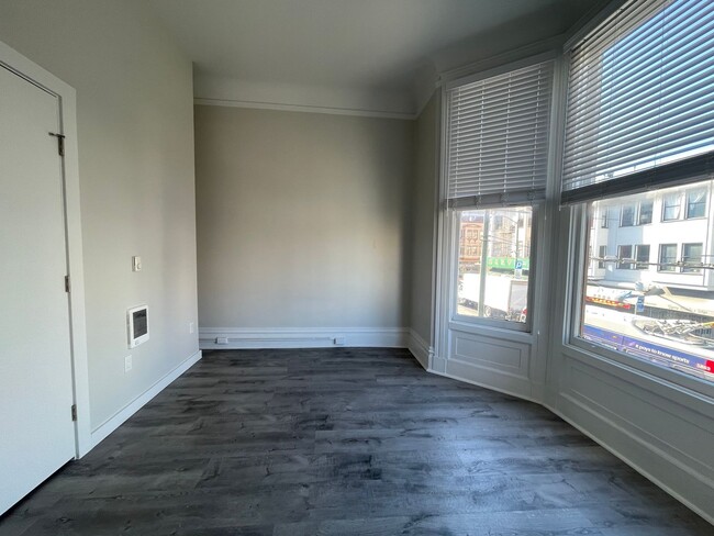 Building Photo - 1430 Stockton St