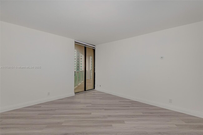 Building Photo - 19500 Turnberry Way