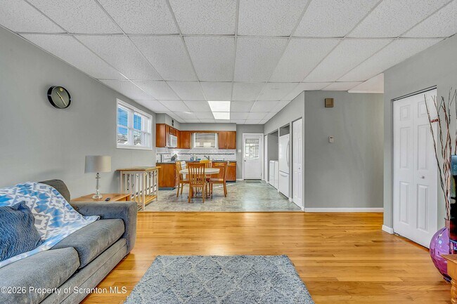 Building Photo - 801 Moosic Rd