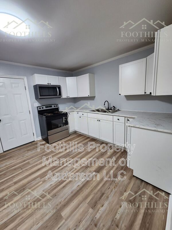 Building Photo - 3311 Berry Ln