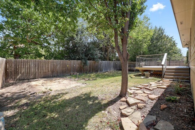 Building Photo - 108 Windmill Cir