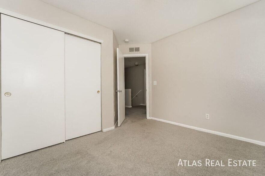 Building Photo - 4745 N Andes St