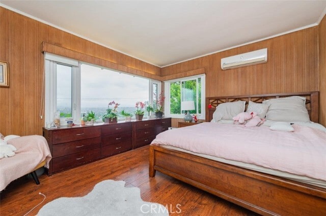 Building Photo - 2832 E Farview Ln