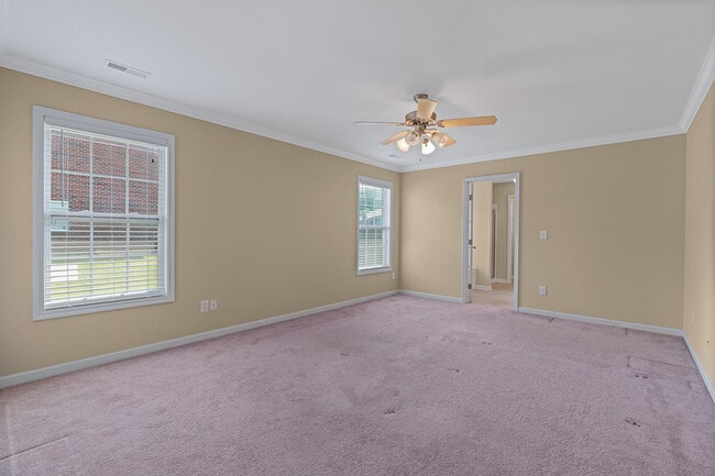 Building Photo - 2758 Slate Dr SW