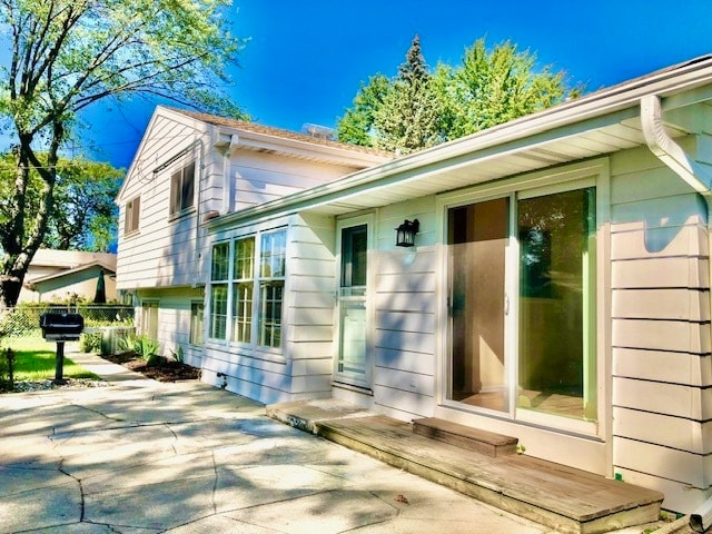 Building Photo - 2112 N Kennicott Dr