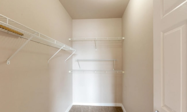 Building Photo - 22855 E Country Vista Dr