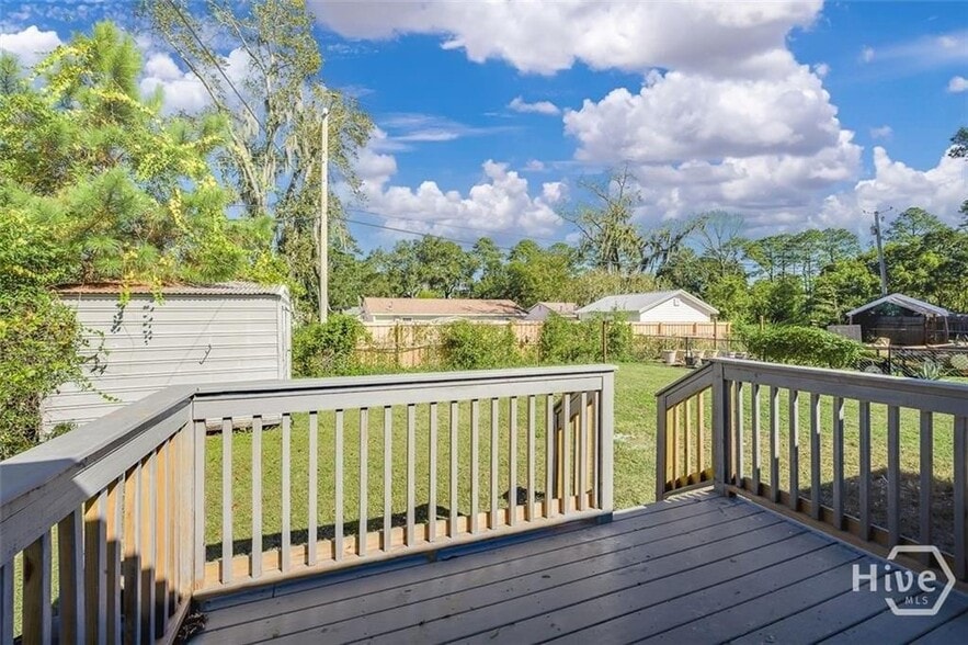 Building Photo - 2110 E 56th St