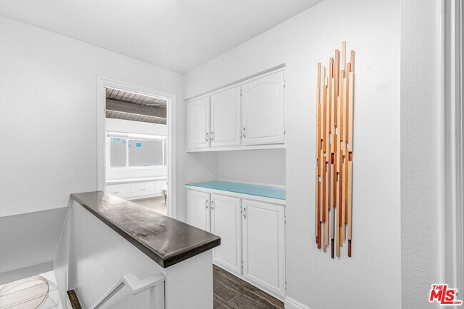 Building Photo - 4230 Whitsett Ave