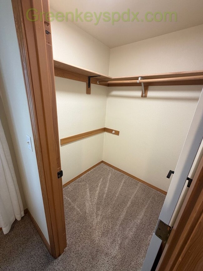 Building Photo - Charming 3-Bedroom/2.5-Bathroom House in the Cathedral Park Neighborhood of St. Johns - See Move-...