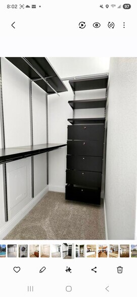 Building Photo - 5401 S Park Terrace Ave