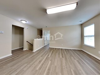 Building Photo - 205 Short Woods Ct