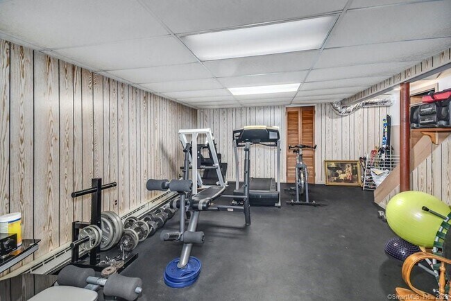 Building Photo - 116 Wildwood Rd